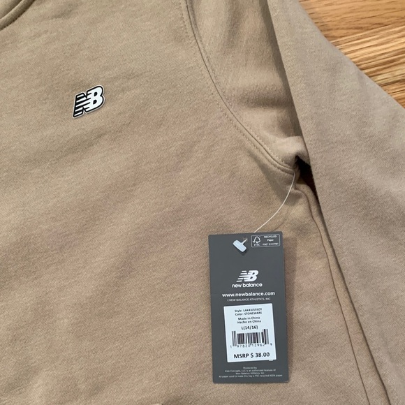 NWT New Balance Beige Hoodie Boys LARGE 14/16 - Picture 2 of 12